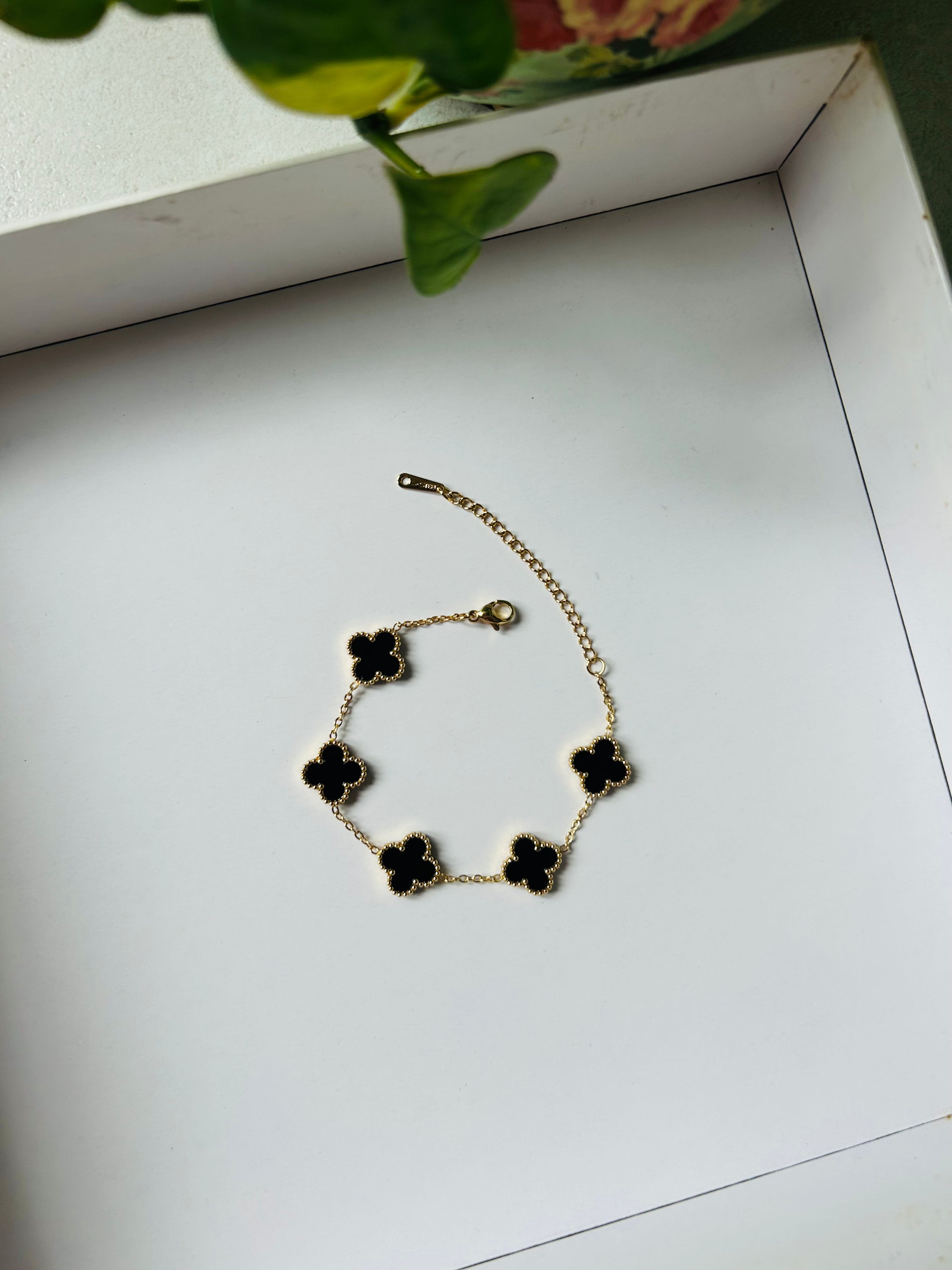 Luxury Clover Charm Bracelets – Black & White Enamel Finish