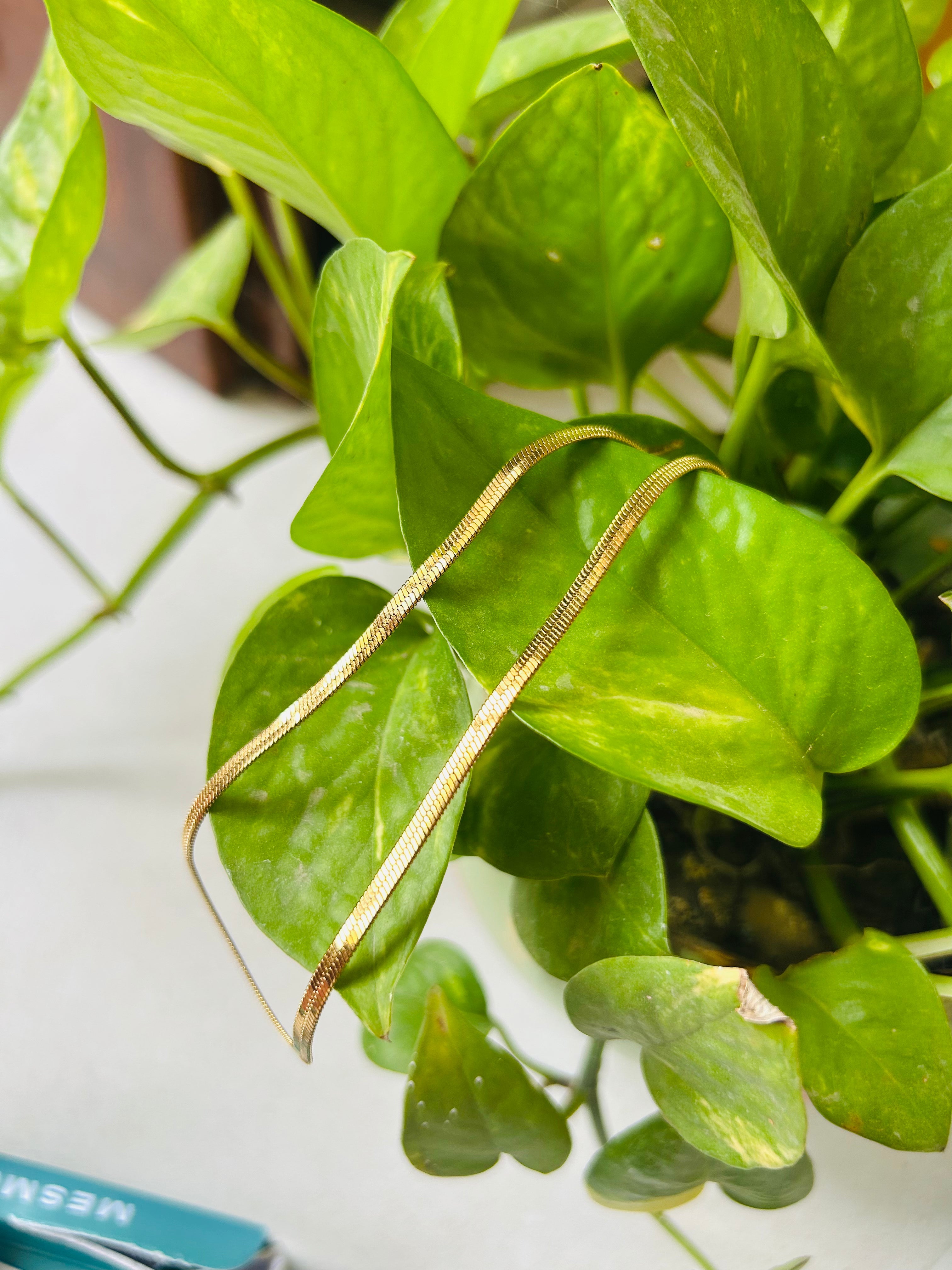 Elegant Gold Herringbone Chain Necklace