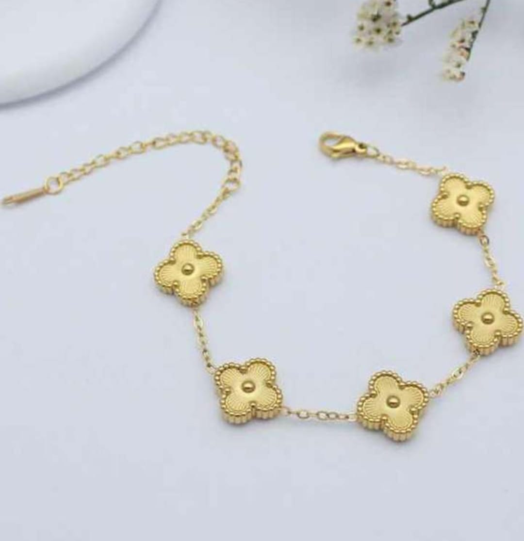 Golden Clover Bracelet