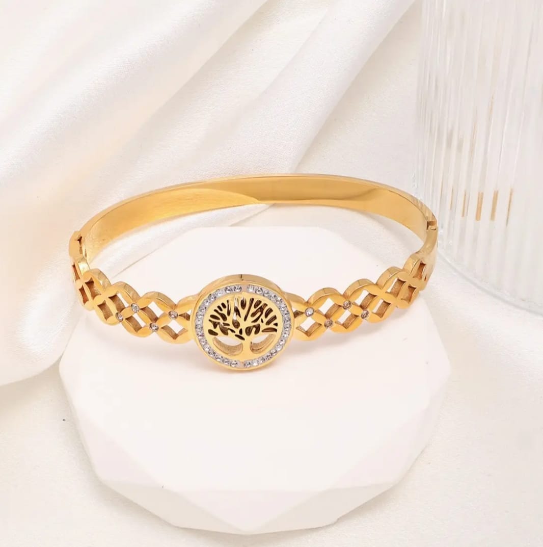 Elegant Tree of Life Gold-Toned Bracelet