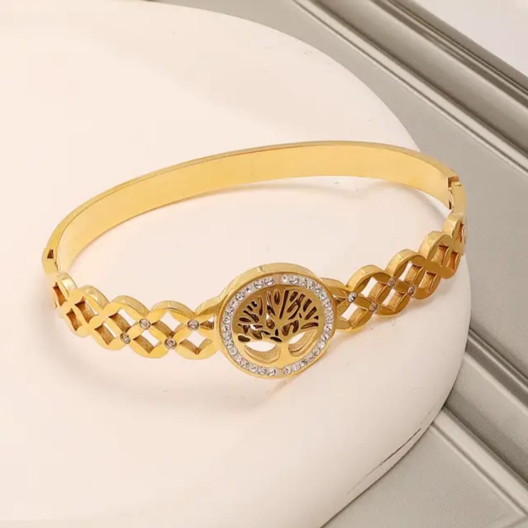 Elegant Tree of Life Gold-Toned Bracelet
